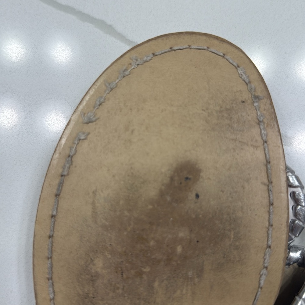 Jack Rogers Sandals Womens 8 White Silver Slip On Thong Flats Preppy Coastal - Picture 7 of 9